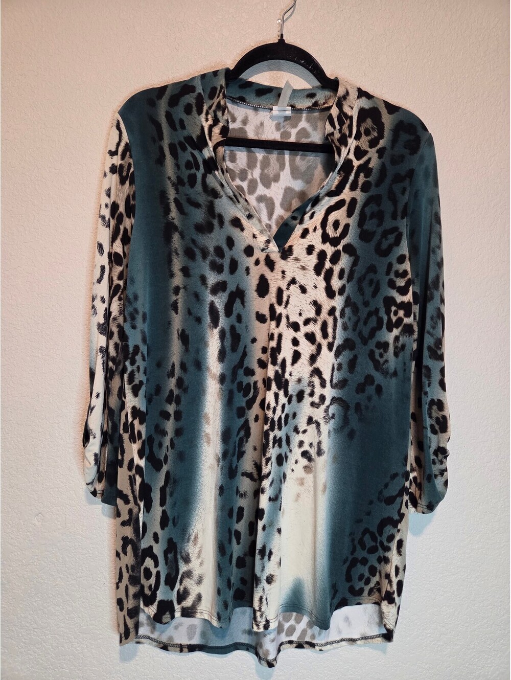 Now N Forever Long Sleeve Animal Print Tunic Top Size L